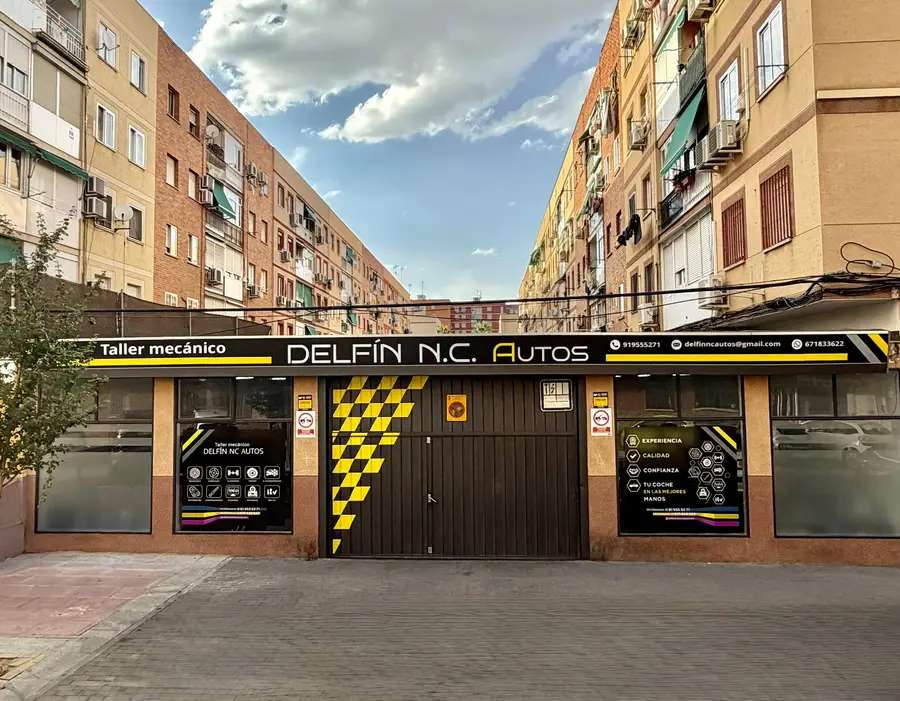 Fachada de Taller Delfín N.C. Autos en Getafe